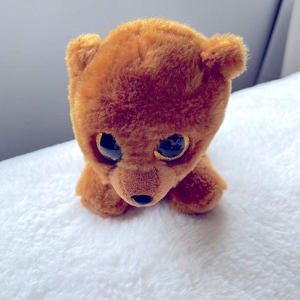 Beanie boo bear.